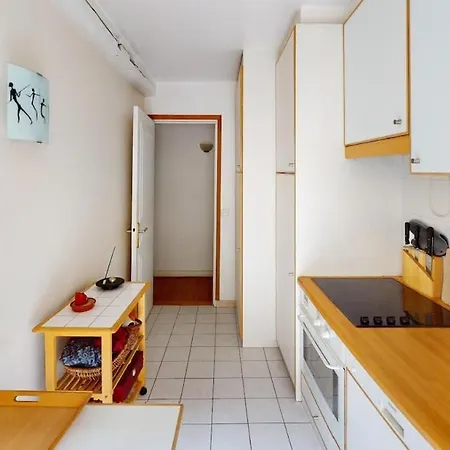 Marais Two Bedroom Haven