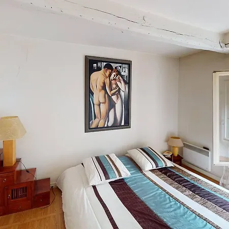 Apartment Marais Two Bedroom Haven