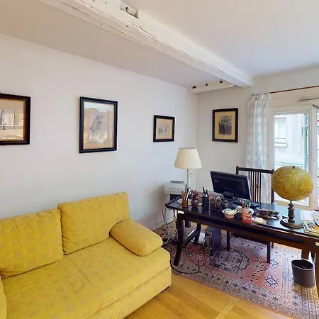 Marais Two Bedroom Haven