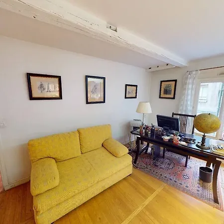 Apartment Marais Two Bedroom Haven
